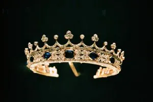 tiara (1)