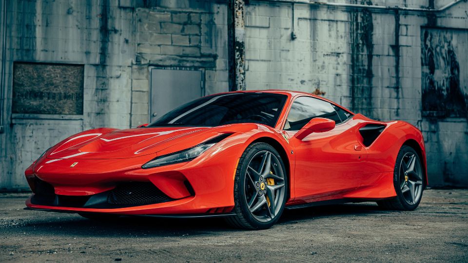 Sell or pawn luxury car (Ferrari)