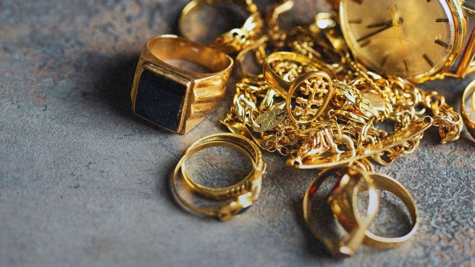 Sell or pawn gold jewellery